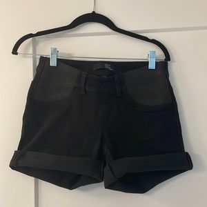 1822 maternity black denim shorts, size 27